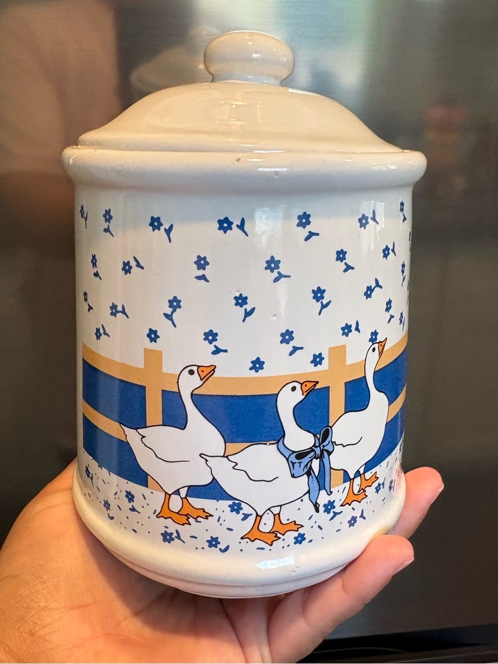 Vintage 80’s Blue Ribbon Country Geese Small Ceramic Canister 7”x5” w/ Lid EUC